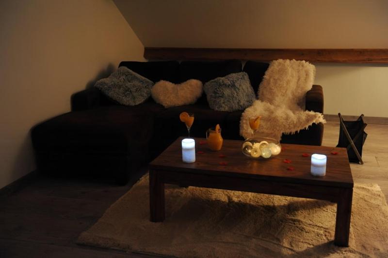 Ecrin D' Amour Suite Romantique Avec Jacuzzi Castels Exterior foto